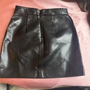 Elegant Black Leather Skirt